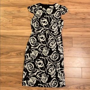 B/w floral dress. Cap sleeve
